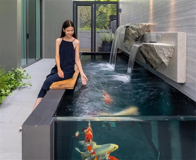 戶外假山魚(yú)池